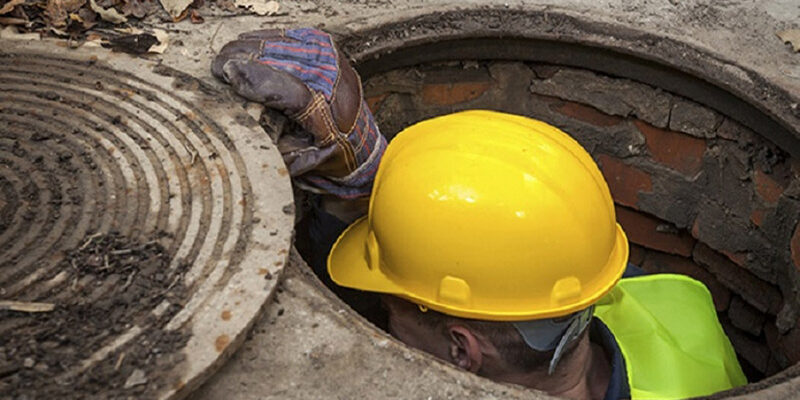 Premessa Studio Amich organizza corsi in ambito Sicurezza sul lavoro (D. Lgs. 81/08) per tutte le tipologie di aziende, nonchè corsi di aggiornamento obbligatorio.
Lo Studio è accreditato per erogare i corsi obbligatori in ambito Sicurezza sul Lavoro (D. Lgs. 81/08) e per il rilascio dei relativi attestati, validi su tutto il territorio nazionale. Destinatari del corso: Lavoratori che operano in spazi o ambienti confinati. Sede del corso:
Direttamente presso la tua azienda.
Durata del corso:
è conforme a quanto stabilito dalla legge Metodologia didattica:
La parte teorica del corso è erogata attraverso proiezione di slides con il commento di Docenti Professionisti in materia di Sicurezza sul Lavoro (D. Lgs. 81/08 e s.m.i.) (così come indicato dagli accordi in Conferenza unificata Stato Regioni del 21/12/2011 e del 22/02/2012), Formatori Qualificati (ai sensi del Decreto Interministeriale 03 Marzo 2013);
Il corso comprende esercitazioni e relative discussioni, nel rispetto del monte ore complessivo prefissato per ogni modulo.
Alla fine del corso viene rilasciato materiale didattico in fomato pdf.
Rilascio e Validità attestati:
Gli attestati sono rilasciati ad esito positivo del test di valutazione e hanno validità di legge su tutto il territorio nazionale.