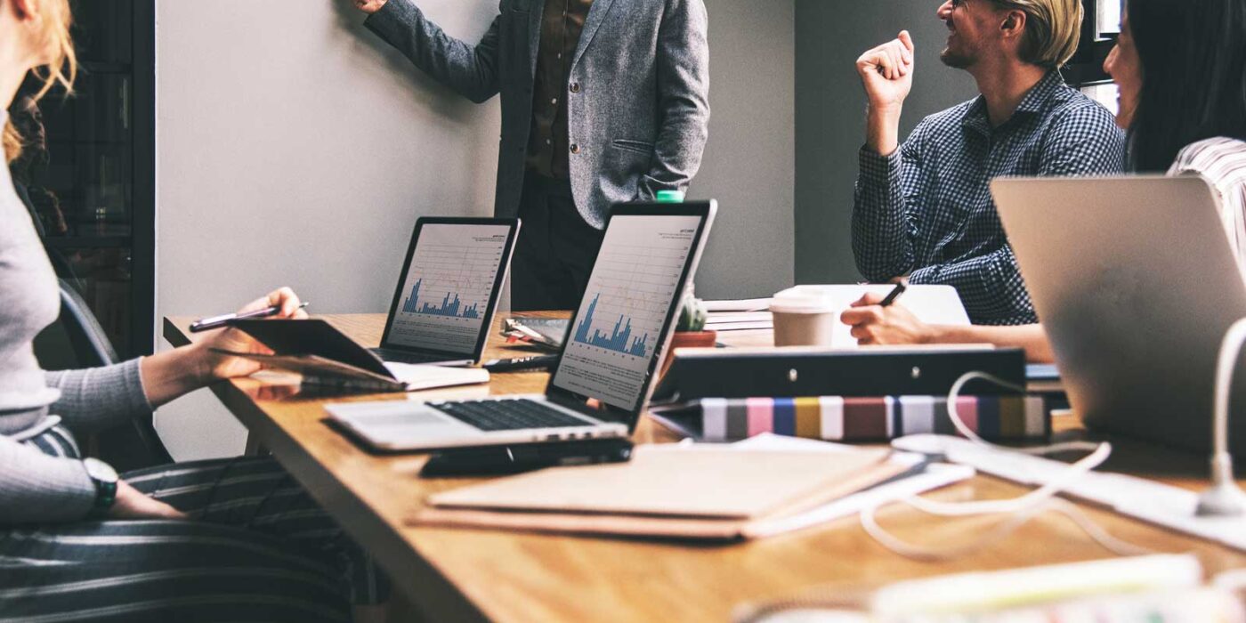 Studio Amich Consulting Engineers eroga servizi di Ingegneria, Consulenza e Formazione, prevalentemente a PMI (Piccole e Medie Iimprese), nonchè a Start-up e grandi aziende che operano in diversi mercati, dai servizi al manifatturiero fino alle aziende che operano per commesse.